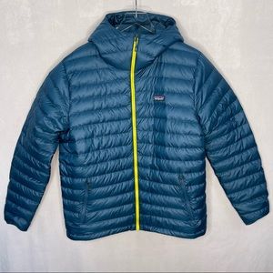 Men’s Patagonia Down Sweater Hoody NWT Size Xl Color Krater Blue.